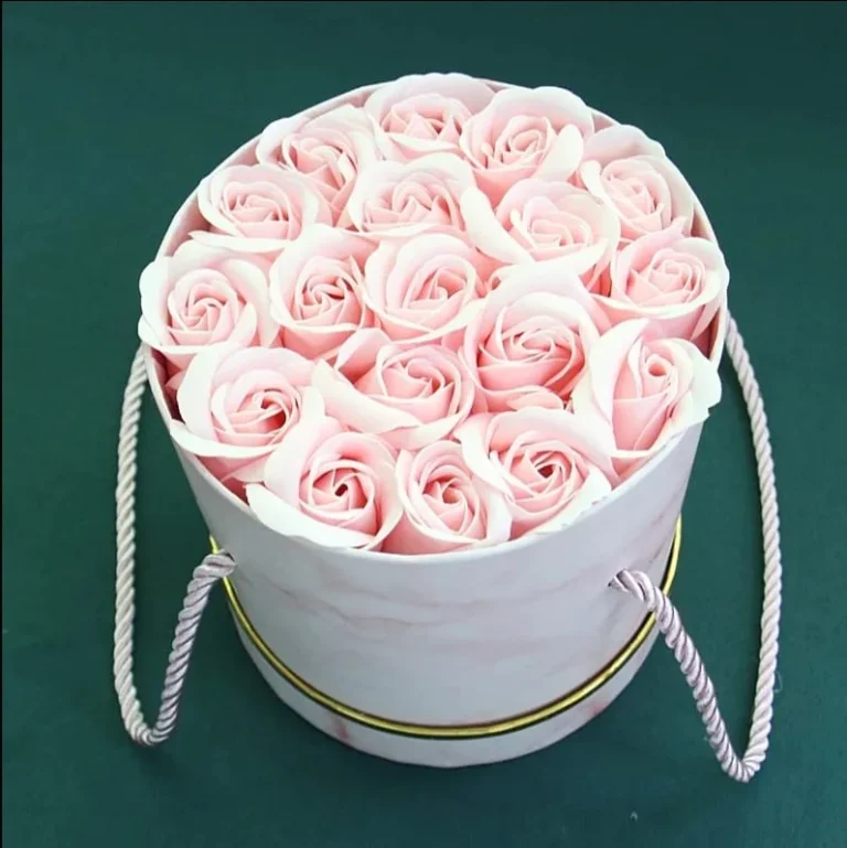 сапунени рози в кутия